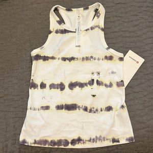 Lululemon NWT size 4 Align Waist-Length Racerback